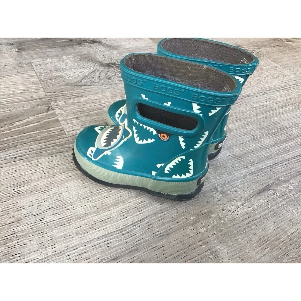 Bogs Shark Skipper Infant Size 4 Rain Boots Blue Slip On Boot